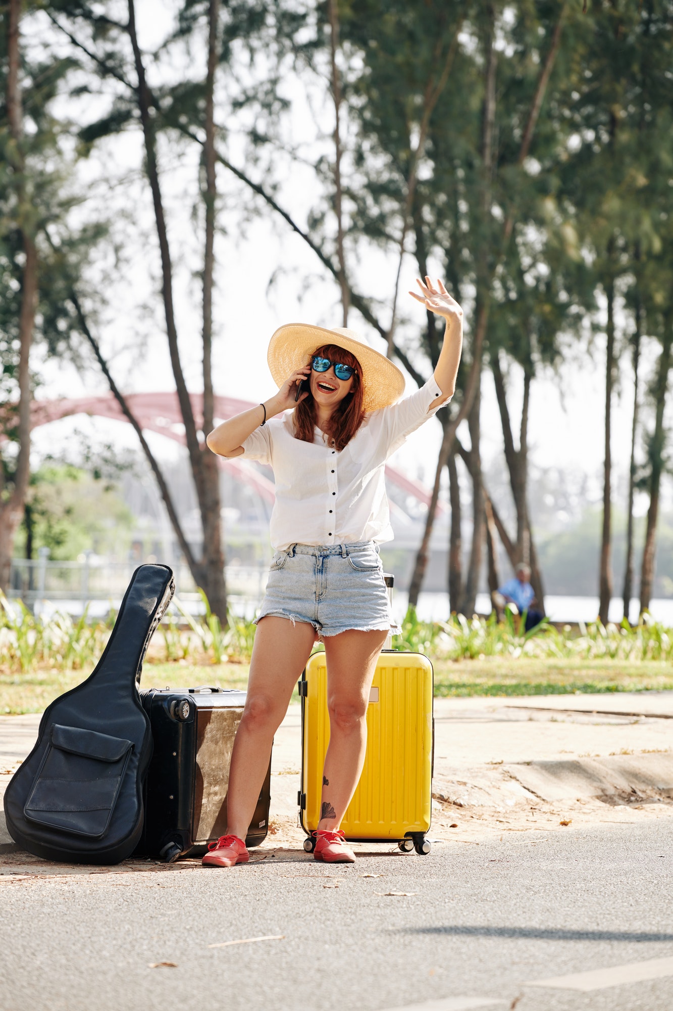 female-traveler-trying-to-chatch-car.jpg female-traveler-trying-to-chatch-car.jpg